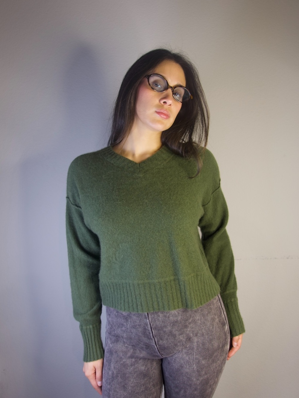 Free People 100% Cashmere V-Neck Cropped Sweater Green Size Large